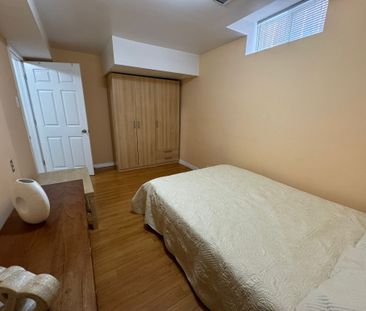 For Lease - 42 Keefer Court, Vaughan, Ontario - Photo 4