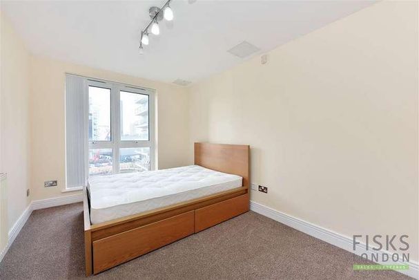 Studley Court, James Town Way, E14 - Photo 1