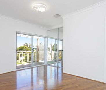 Stunning Family Home With Sweeping Views - Photo 5