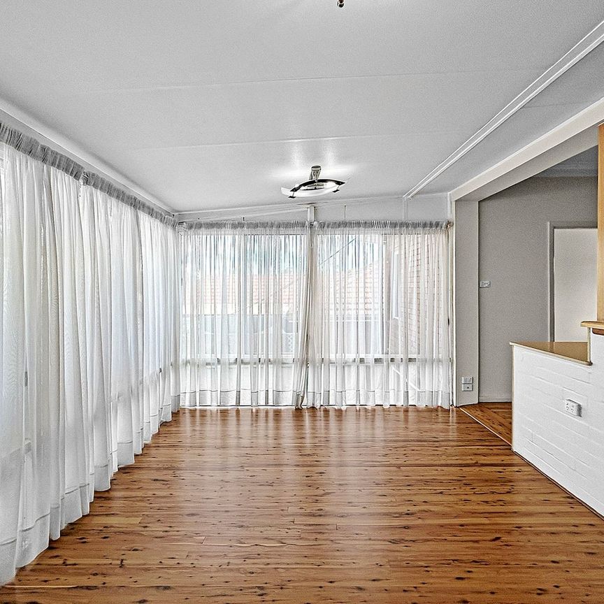 Spacious Family Home / Includes Gas - Photo 1
