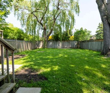 For Lease - 714 Dunlop Street Unit# (UPPER), Whitby, Ontario - Photo 1