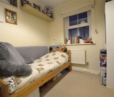 Bodenham Field, Abbeymead, Gloucester, Gloucestershire, GL4 - Photo 3