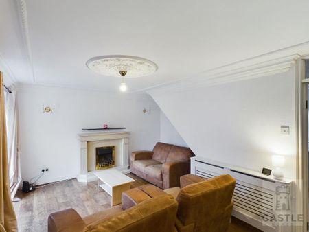 3 bedroom terraced house to rent - Photo 3