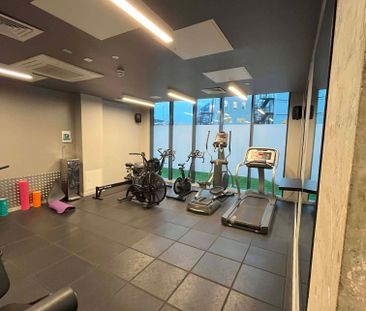 Extra Large High Double Studio - Photo 6