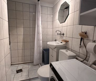 Kawalerka w małym domku z osobnym wejsciem - Photo 6