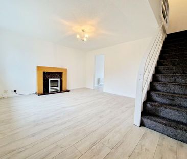 3 bedroom terraced house to rent - Photo 3