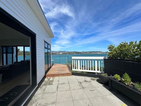 3 bed 2 bath in Hataitai with great views - Photo 3