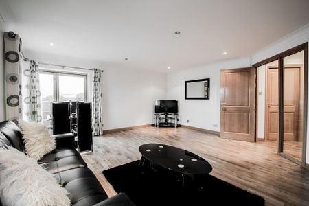 3 bedroom flat to rent - Photo 5