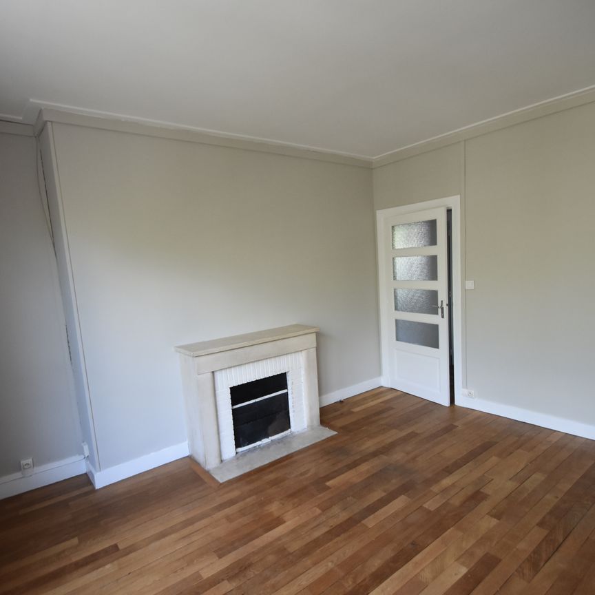 Location Appartement 4 pièces 86m² ST LO 50000 - Photo 1