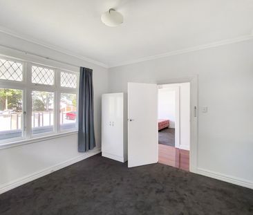 Melling Character Home - Photo 2