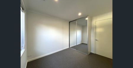 Stunning 3 Bedroom Modern Home! - Photo 2