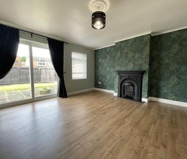 2 bedroom bungalow to rent - Photo 1