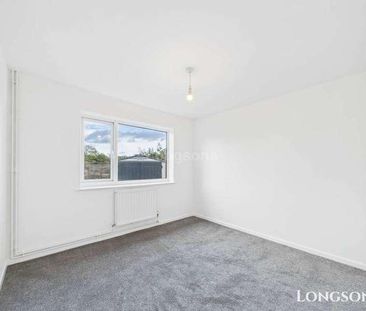 St Andrews Close, Holme Hale, IP25 - Photo 4