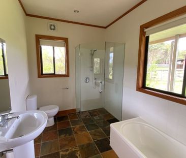 Country style family home - Photo 5