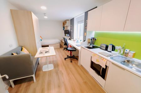 VIP Plus Studio - Photo 2