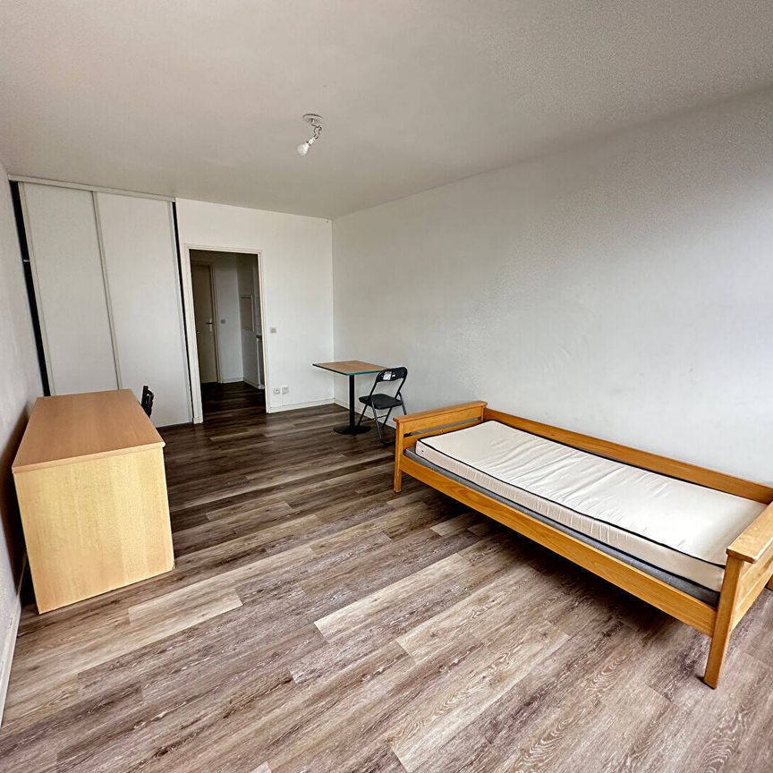 Location appartement 1 pièce 27.19 m² à Lille (59000) LILLE CENTRE A 500M DES COMMERCES - Photo 1