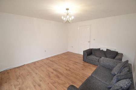 3 bedroom terraced house to rent - Photo 2