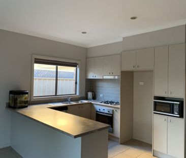 Position, Convenience & Comfort! - Photo 5