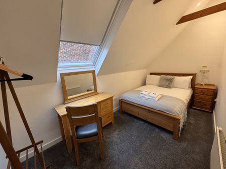 Tannery Mews, Lawrence Street - P10952 - Photo 4