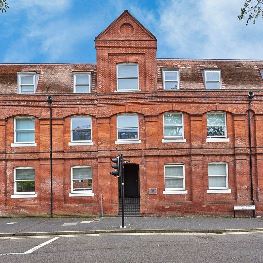 Available unfurnished from 20/04/2026 - Photo 1