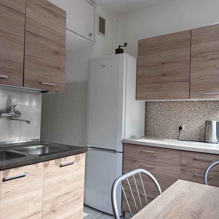 Os Przyjaźni ,na wynajem 2 pok z balkonem 2100 zł - Photo 1