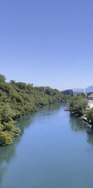 Furnished apartment with river view - Photo 1