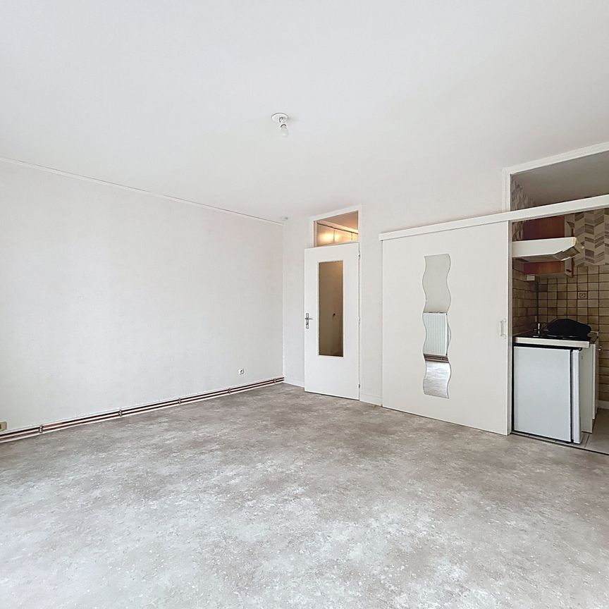Location Appartement 1 pièce 26m² ST LO 50000 - Photo 1
