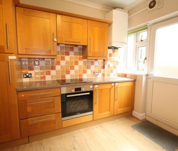 2 bedroom flat to rent - Photo 6