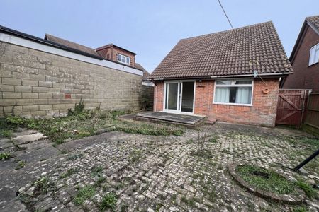 Vernon Avenue - Photo 5