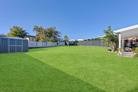 Spacious Coastal Home in a Prime Central Location!! - Photo 3