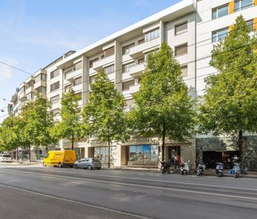 Modern Living in the City Center - Photo 4