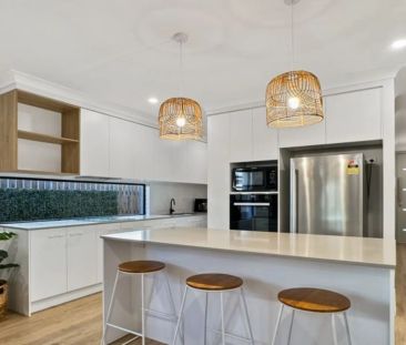 Modern Living Meets Convenience - Photo 1