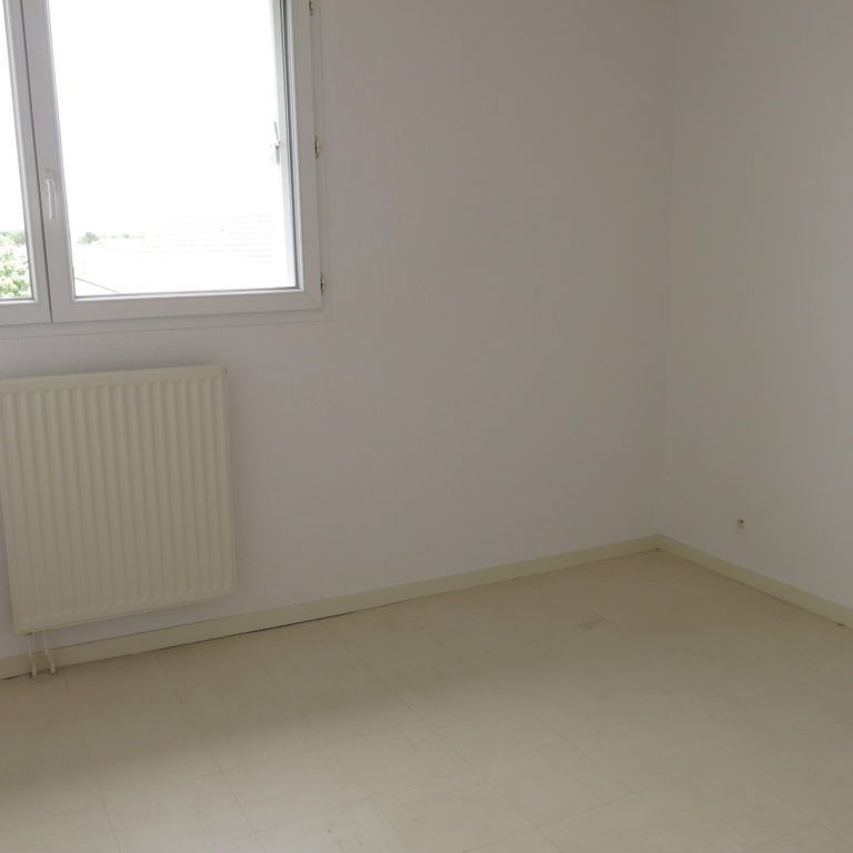 Location Appartement T2, POITIERS, Breuil-Mingot-Saint-Eloi - Photo 2