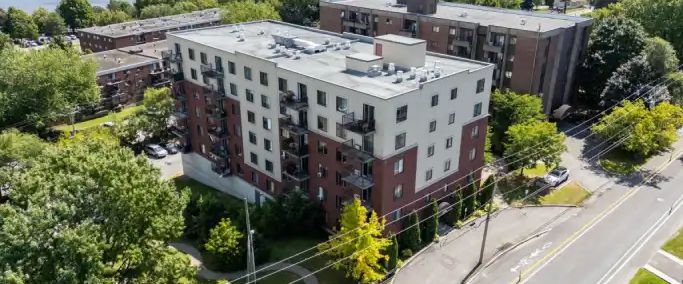 1750 Boulevard Levesque E | 1750 Boulevard Lévesque Est, Laval - Photo 1