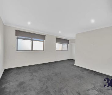 “Spacious and Stylish 3-Bedroom Townhouse – A Perfect Place to Call... - Photo 4