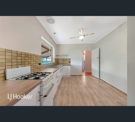 20 Pamela Drive, Para Hills, SA 5096 - Photo 3