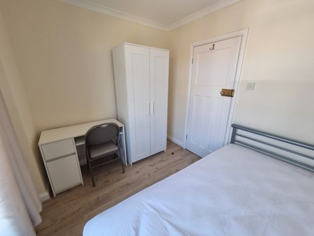 5 Bed Terraced House, Kipling Road, BS7 - Photo 3