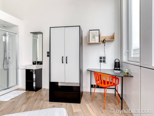 Logement à Paris, Location meublée - T5 - Villejuif (PA-4963) - Photo 1