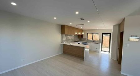 Brand New Luxury Living on Arthur Road! - Photo 3