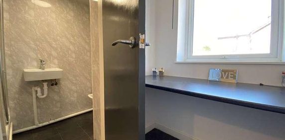 Church Street, DN5 - Photo 2