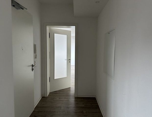 Großzügige 2-Zimmer-Wohnung mit Dachterrasse - Foto 1