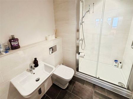 Paintworks, - Photo 5