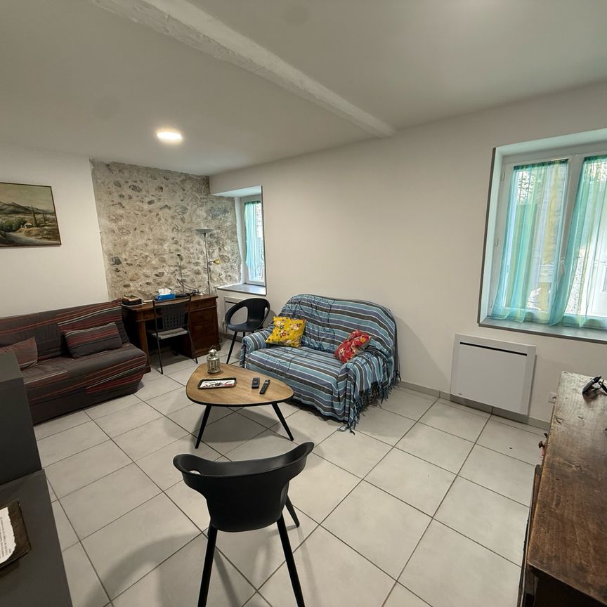 AGENCE BAZILLE - Maison de village au coeur de Saint Bauzille de type 2 - Photo 1