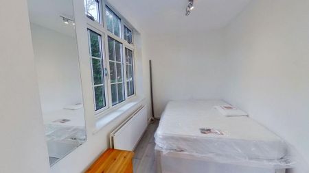 4 bedroom semi-detached house to rent - Photo 2