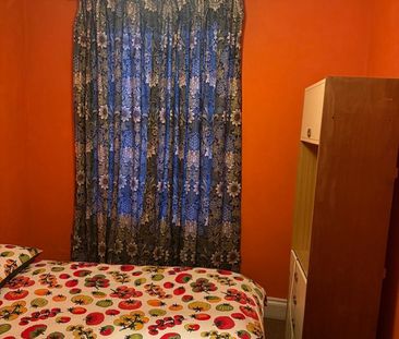 Room in a Shared House, Quantock Road, BS3 - Photo 4