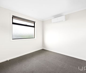 21A Risdon Circuit, Tarneit - Photo 2