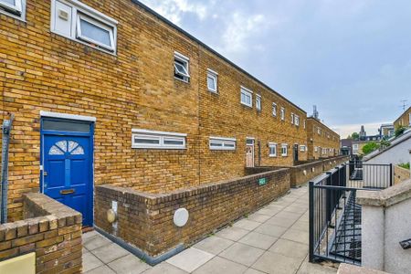 2 bedroom maisonette to rent - Photo 4