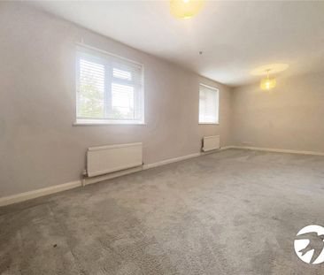 4 bedroom end of terrace house to rent - Photo 6