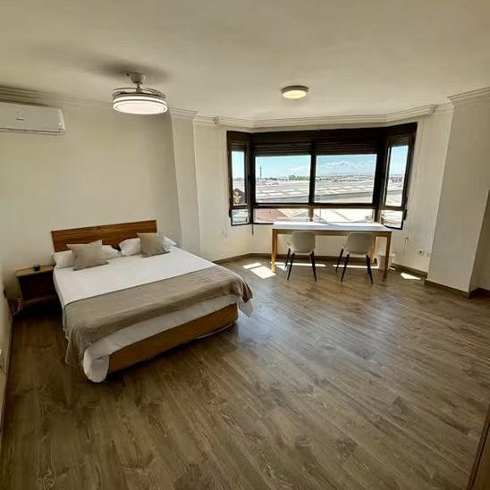 Carrer de les Roses, Manises, Valencian Community 46940 - Photo 1