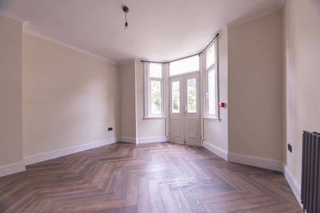 2 Bed Flat, Romford Road, E15 - Photo 5
